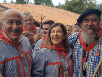 Un año más se cumplió la tradición en Cohicillos (Cartes) donde acudieron miles de romeros a la ROMERÍA MAYOR DE CANTABRIA